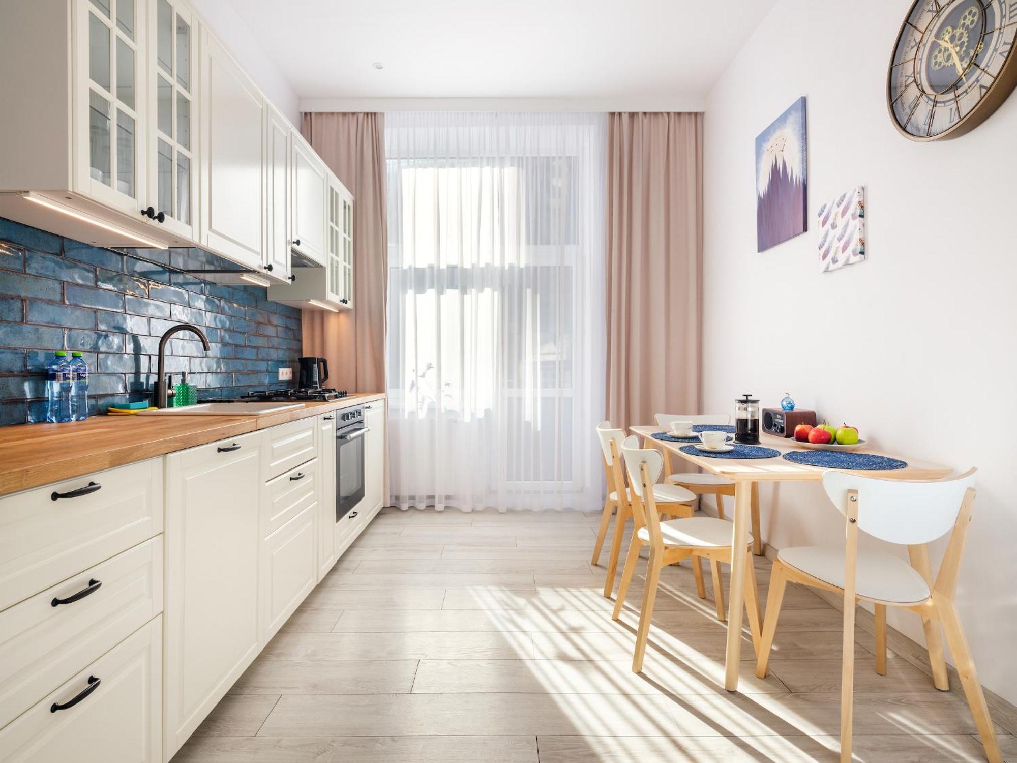 Bluebird Apt Old Town & Wawel Hill By Vistula River - By Homelike Cracóvia Exterior foto